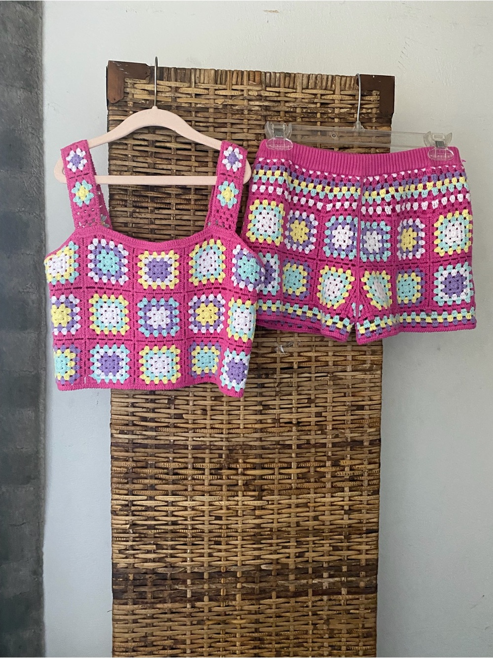 Girls Crochet Top & Shorts.  NWT.